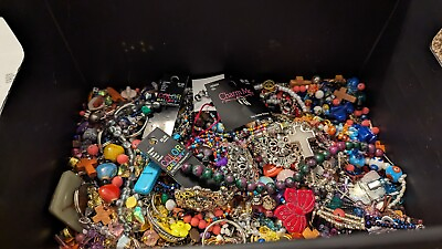 #ad 1lb pound mix loose beads pendants findings glass plastic wood metal READ LISTNG $7.00