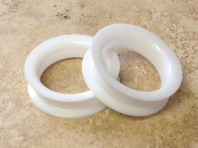 #ad PAIR White Soft Silicone Large Gauge Tunnels Plugs Earlets 28mm 51mm p1014 $9.99