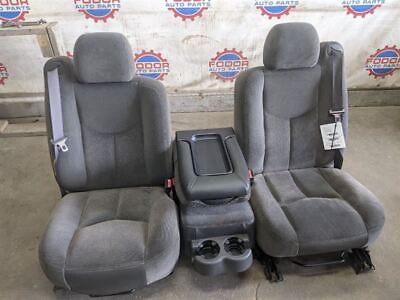 #ad 2003 2007 GM 1500 2500 3500 GRAY CLOTH FRONT MANUAL SEATS W CENTER SEAT CONSOLE $900.00