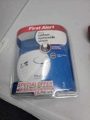 #ad First Alert Plug in Carbon Monoxide Alarm CO600 NIB $15.95