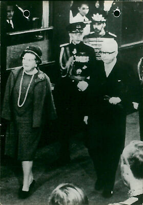 #ad 1969 STATION REPUBLIC ARRIVAL HEINEMANN OFFICIA... Vintage Photograph 4229504 $19.90
