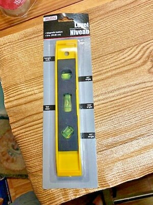 #ad #ad 9 inch YELLOW LEVEL NEW IN PACK $3.99