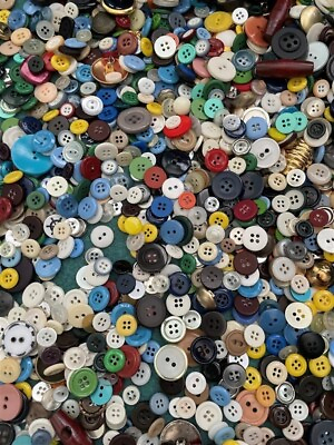 #ad 250 Buttons assorted mixed color and sizes bulk Mixed Button lot Vintage $12.00